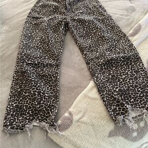 Chic Leopard Print Wide Leg Jeans